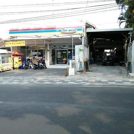 巴图 Omah Etan Batu旅舍 外观 照片